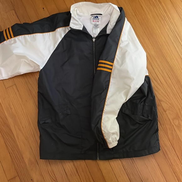 Adidas vintage windbreaker - Picture 5 of 6